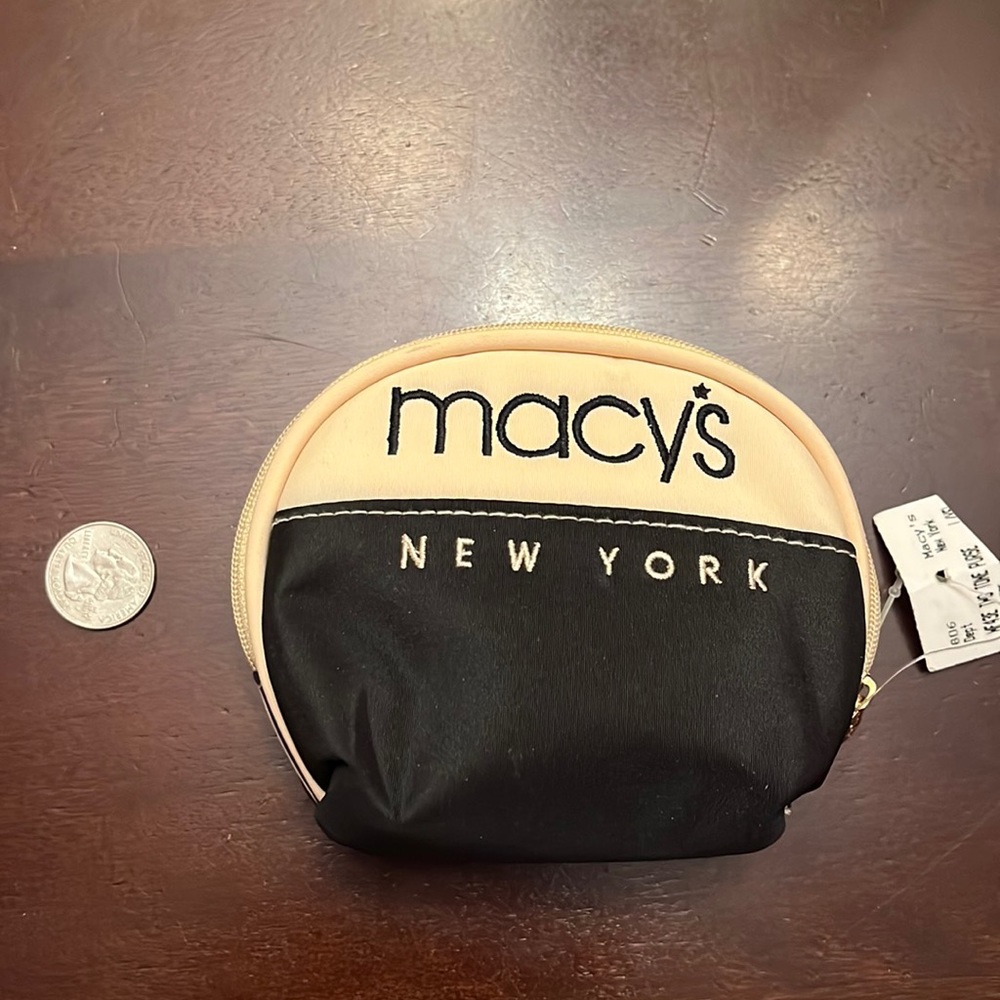 MACY'S New York coin purse / makeup bag